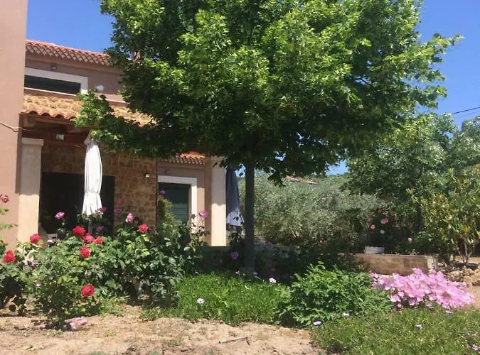 Olive Tree Vakantiehuis Néa Péramos